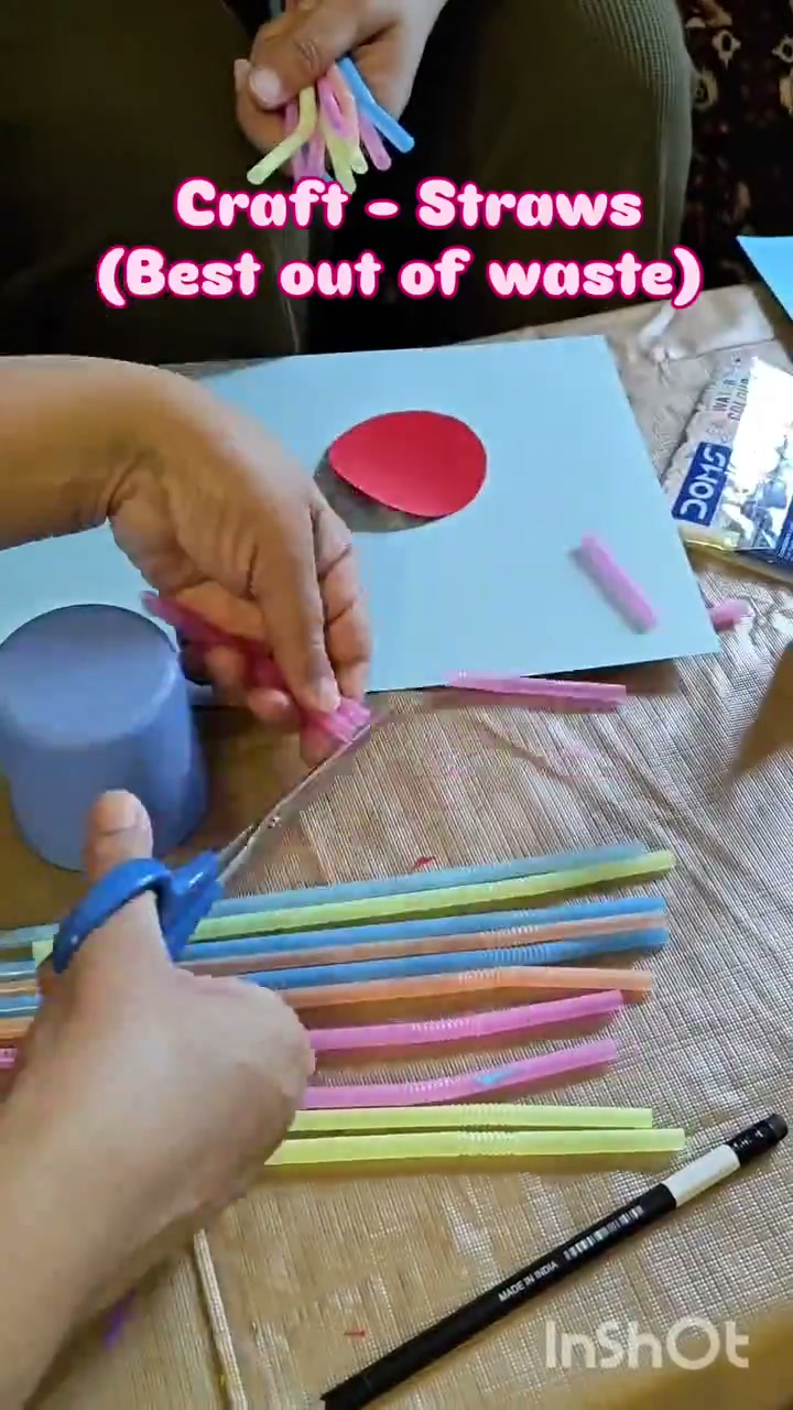 Watch this straw craft come to life! 😍🐙At our training sessions, we believe in transforming si (1)
